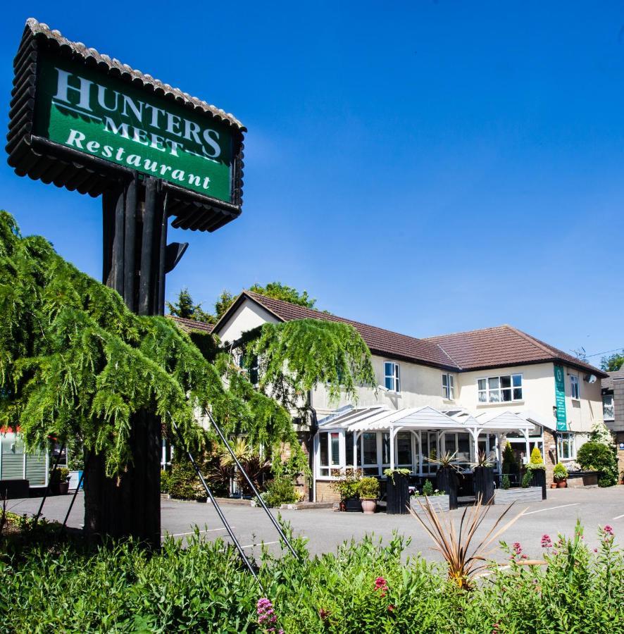 Hunters Meet Hotel Hatfield Heath Екстериор снимка
