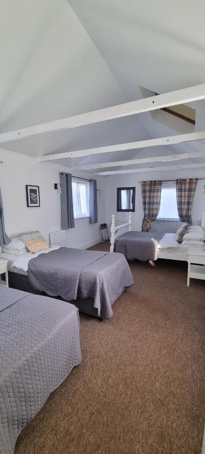 Hunters Meet Hotel Hatfield Heath Екстериор снимка